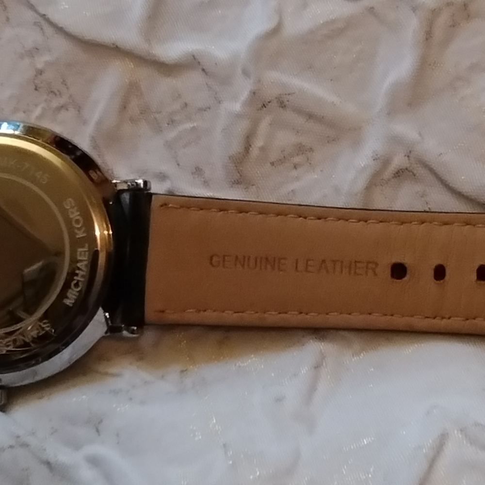 Michael Kors Men's Watch - Picture 4 of 5